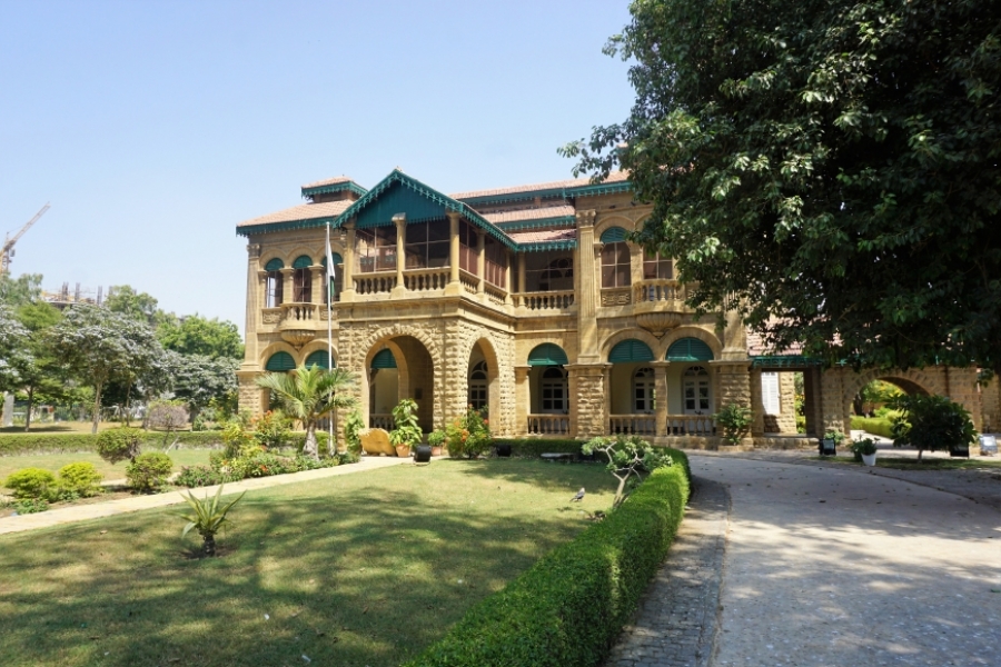 Flag staff house Karachi, Famous places of Karachi, historical places of Karachi.