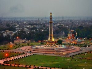 Minar-e-Pakistan.