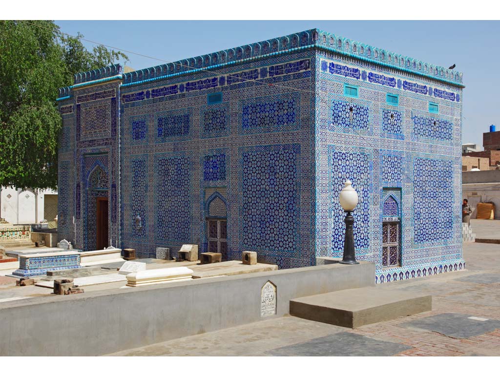 Tomb-Shah-Yousaf-Gardezi-Multan