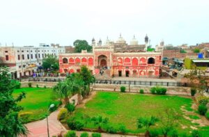 Shahi-Mosque-in-Chiniot.j