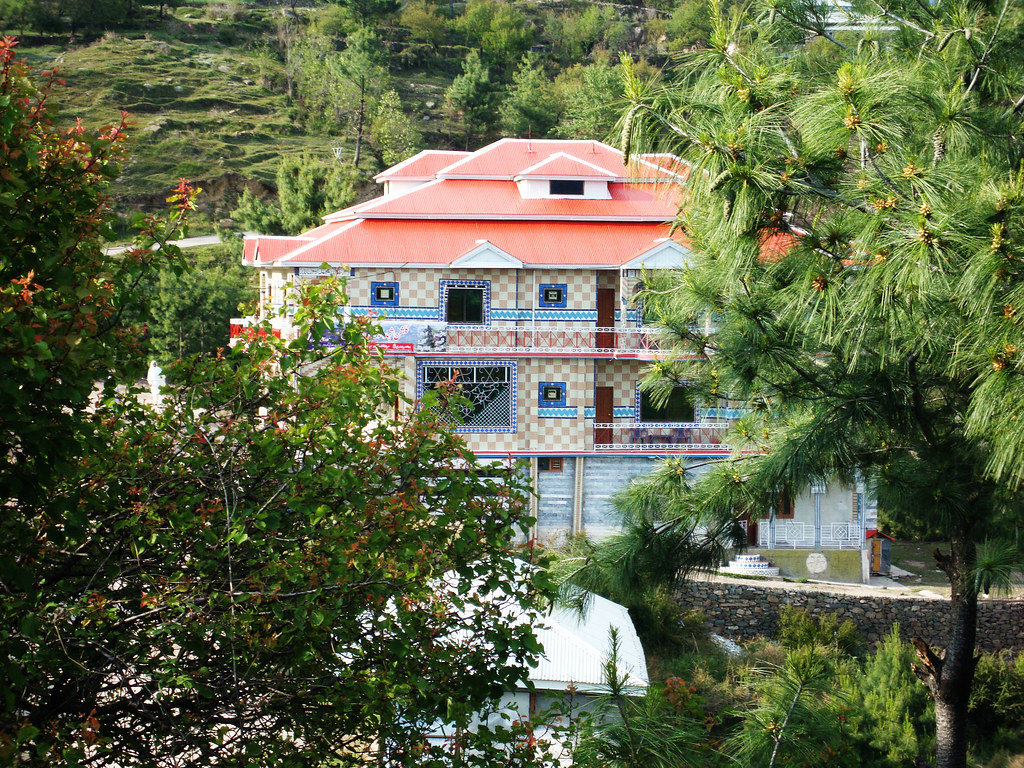 Gulshan-e-Shuhda-House-Kashmir-Poonch