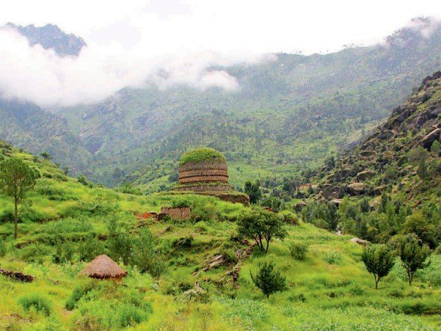  Amluk-Dara-Stupa-Swat-KPK.