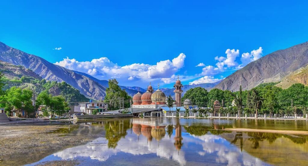  Shahi-Mosque-in-Chitral-KPK