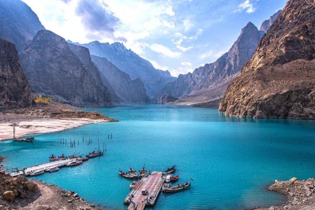  attabad-lake-hunza