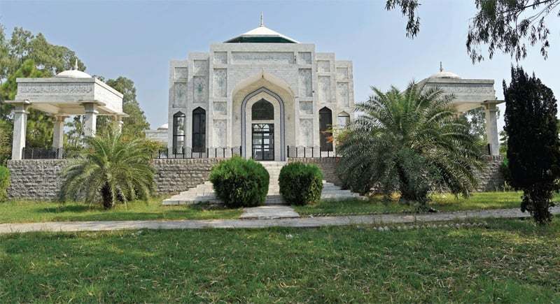  tomb-of-sultan-shaha-ud-din-ghori